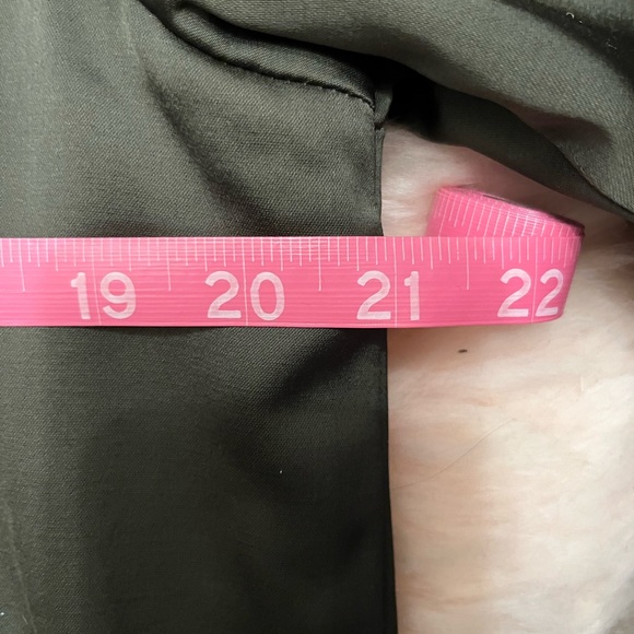 Babaton Chelsey Satin Bomber Jacket - Picture 11 of 13